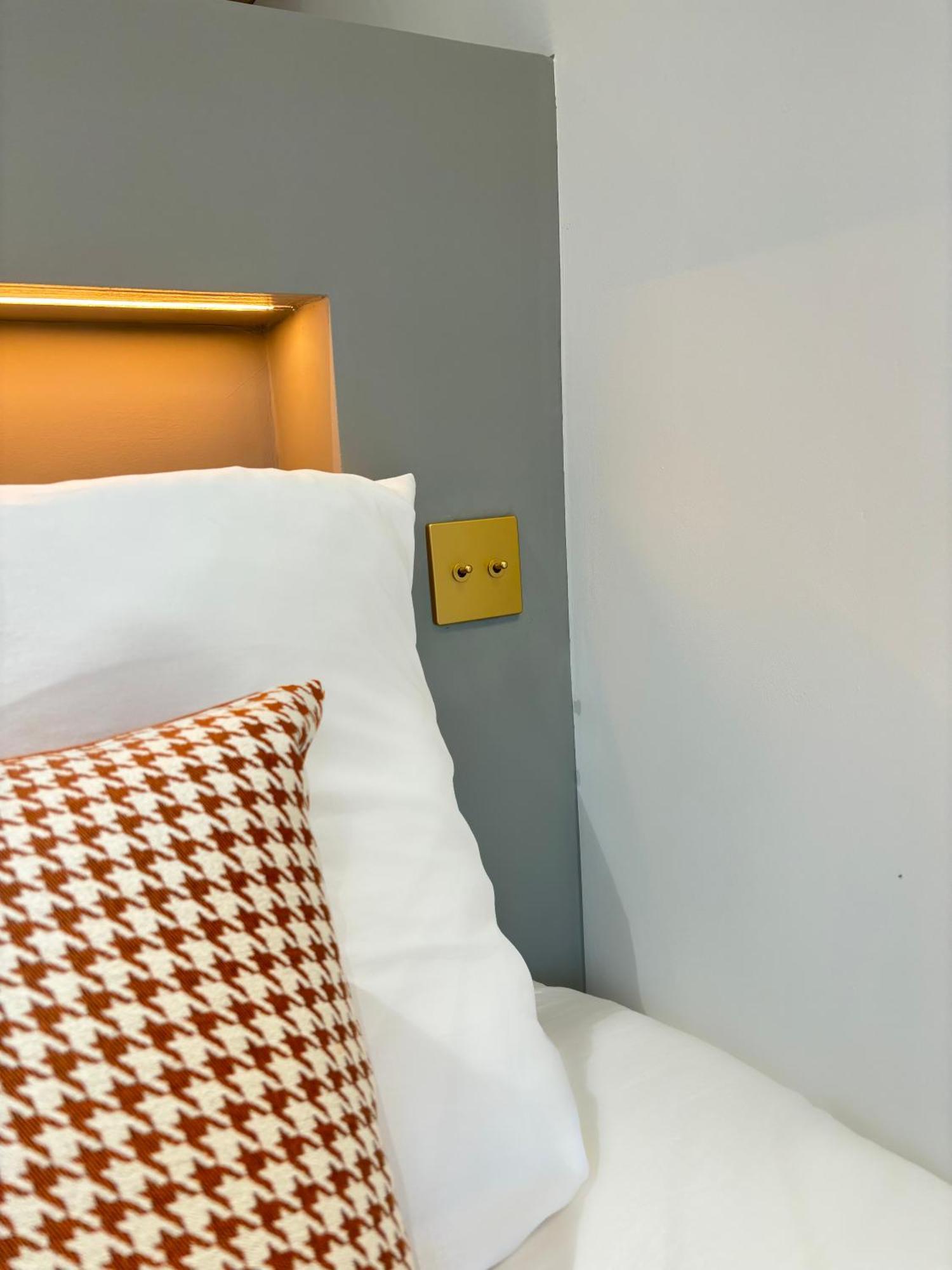 Hotel Paris Amore Екстер'єр фото