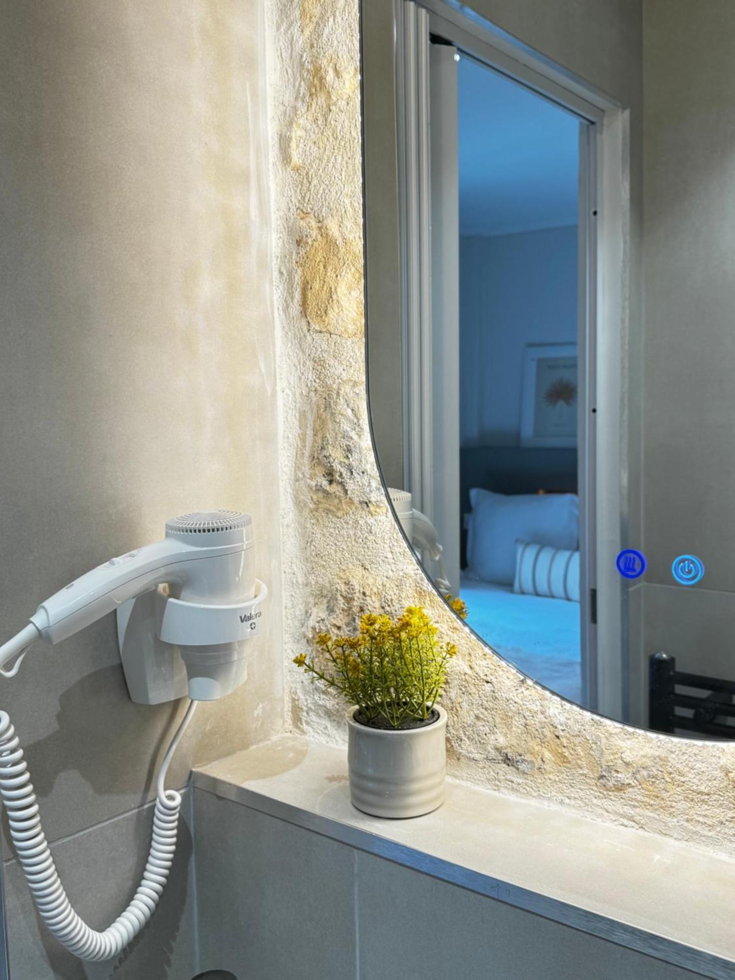 Hotel Paris Amore Екстер'єр фото